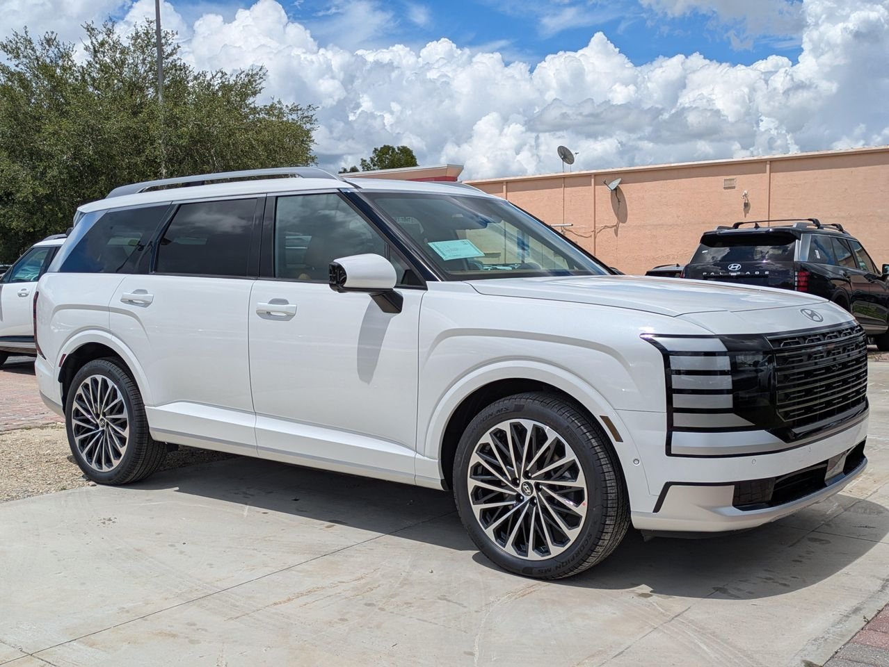 New 2027 Creamy White Pearl Hyundai Calligraphy image 1