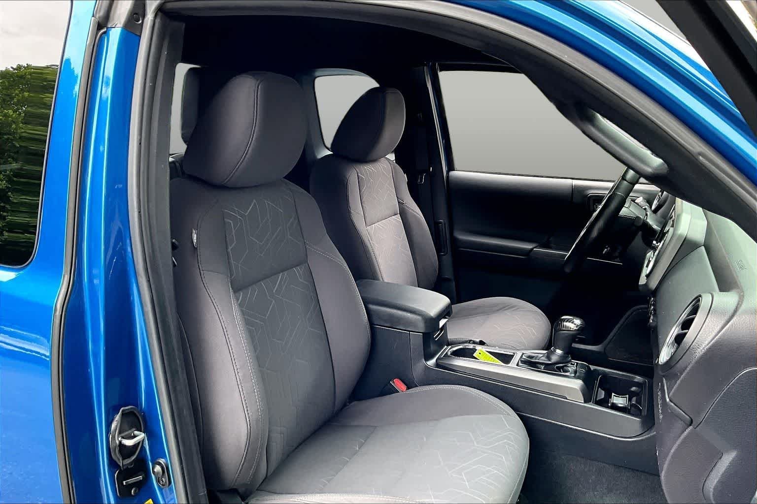 Used 2017 Blazing Blue Pearl Toyota TRD Off Road image 8