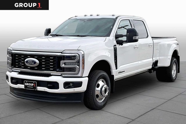 New 2026 Ford Super Duty F-350® Platinum® 4X4 Crew Cab