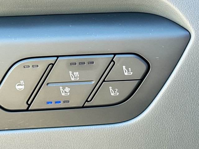 Certified Used 2026 Ebony Black Kia Wind image 21