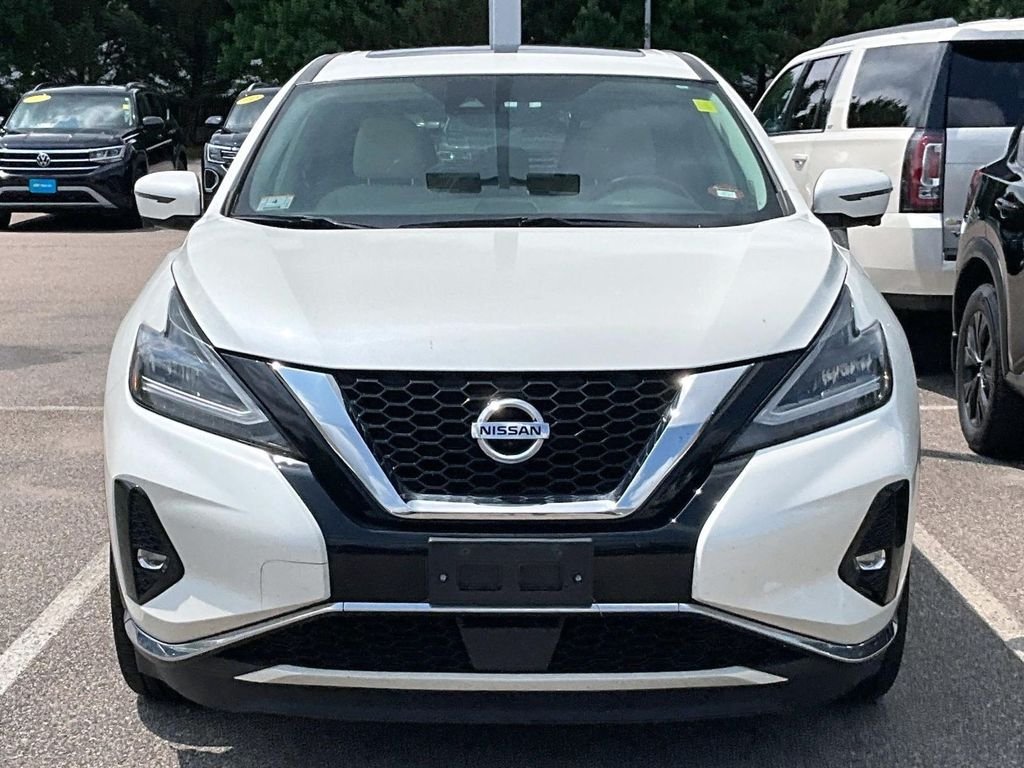 Used 2021 White Nissan SL image 2