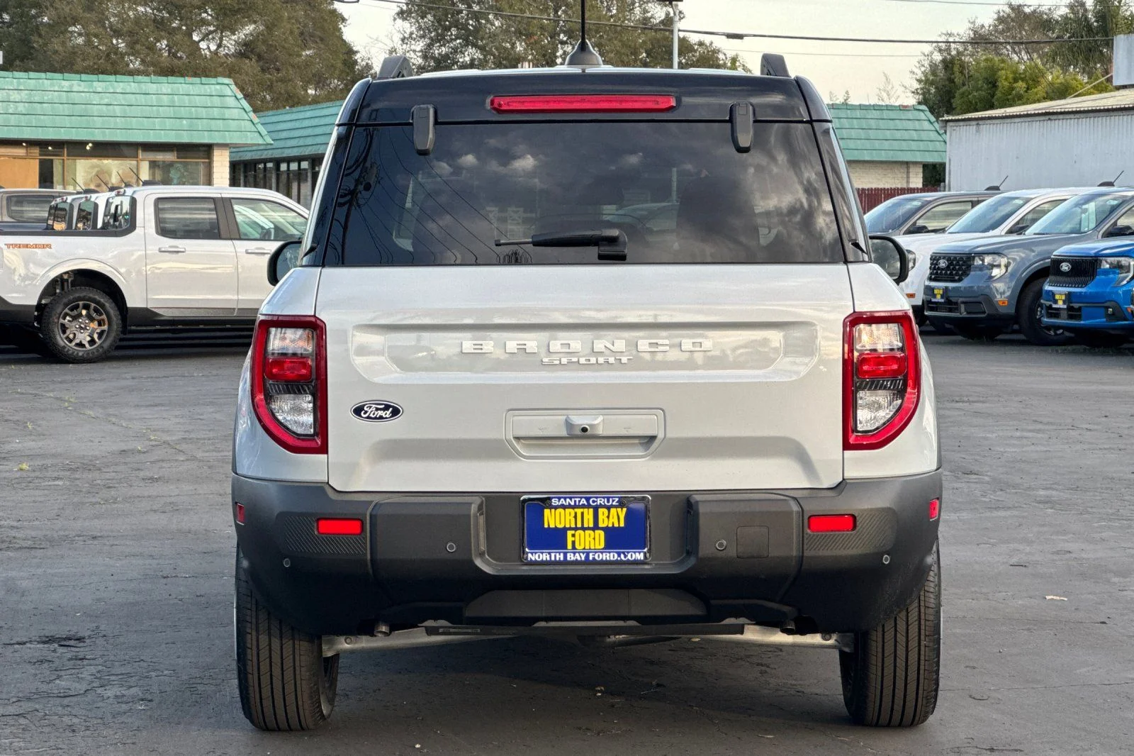 New 2026 Space White Metallic Ford Outer Banks® image 5