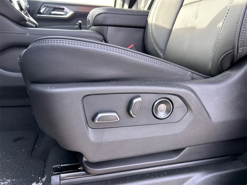 2026 GMC YUKON XL - Image 15