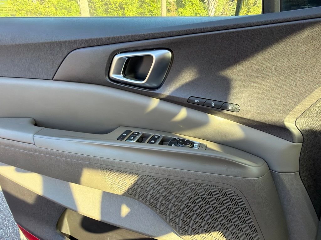 Certified Used 2025 Ceramic Silver Kia EX image 19