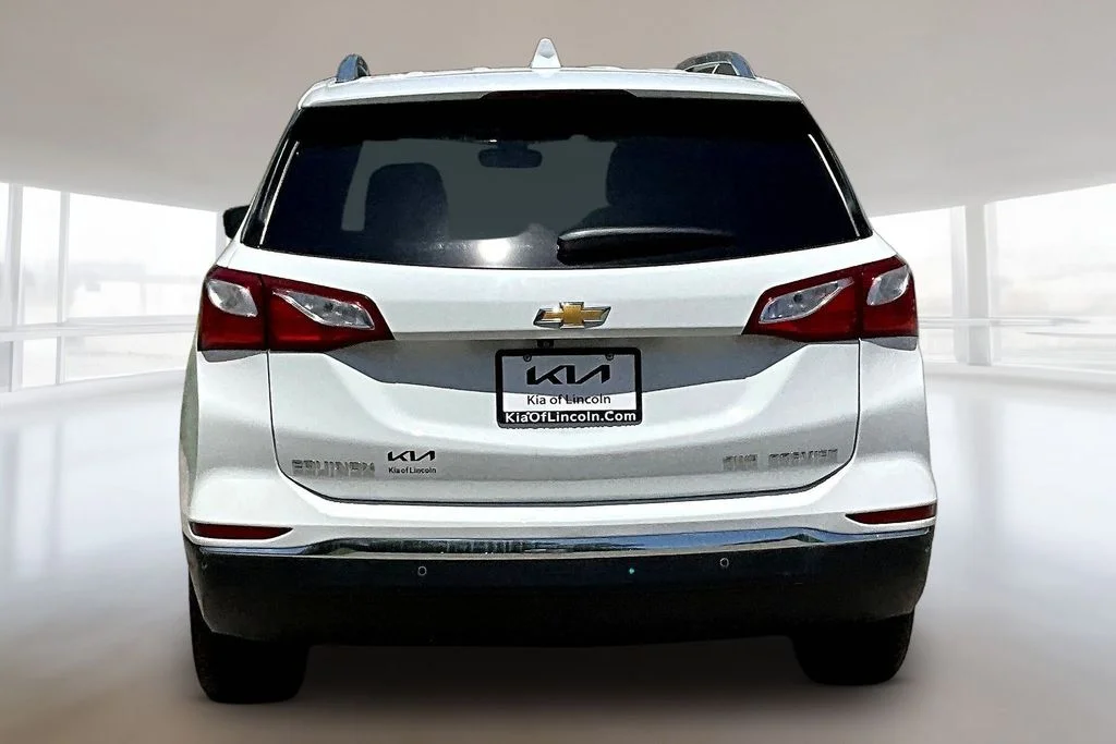 Used 2021 Summit White Chevrolet Premier image 5
