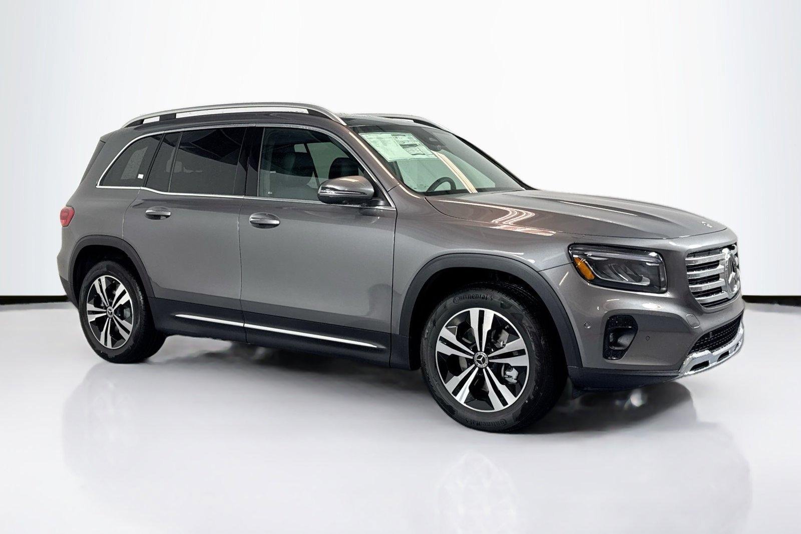 New 2026 Mountain Grey Metallic Mercedes-Benz GLB 250 image 3