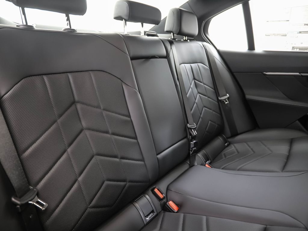 2026 BMW 5 Series 530i - Photo 28