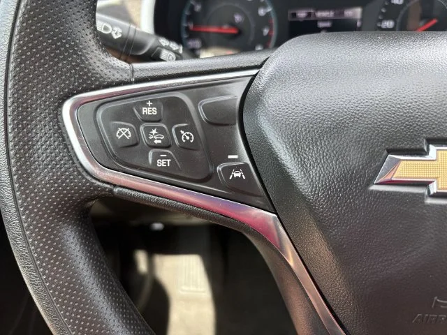 Used 2024 White Chevrolet LT image 27