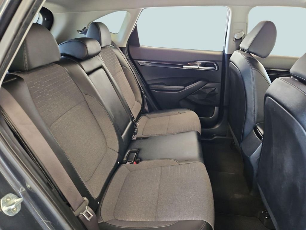 2021 Kia Seltos S - Photo 27