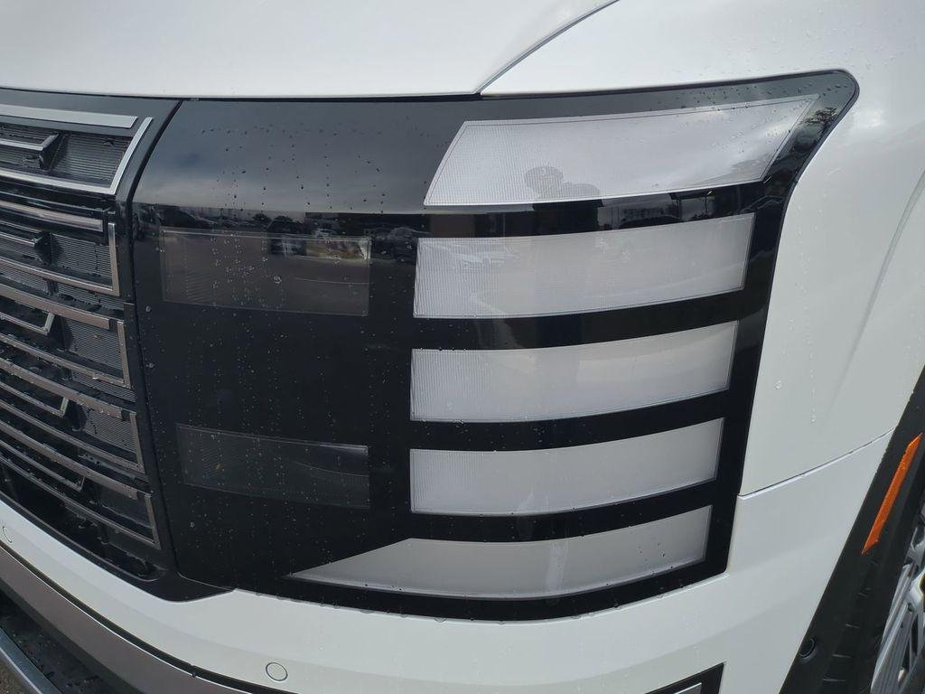 New 2026 White Hyundai SEL Premium FWD image 10