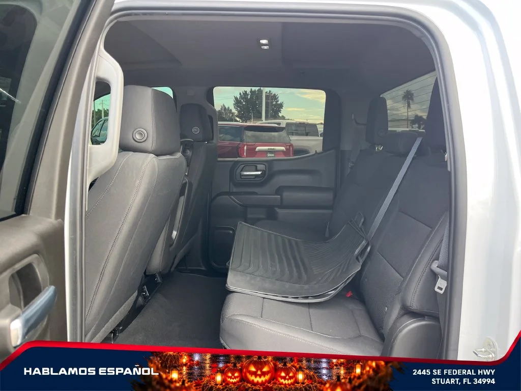 Used 2021 SUMMIT WHITE Chevrolet Custom image 13
