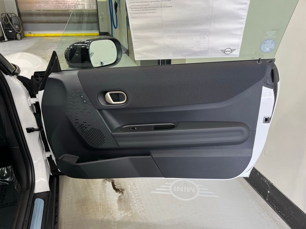 2025 MINI Hardtop 2 Door S - Photo 22