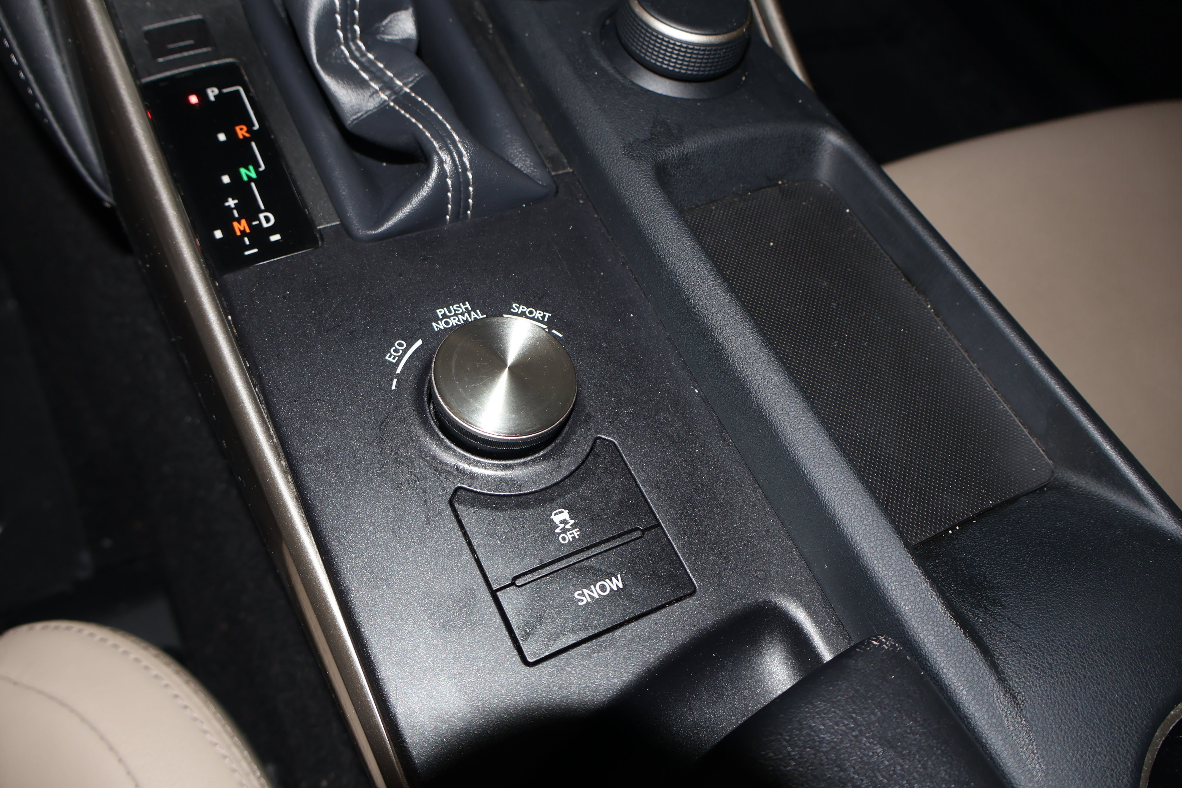 2019 Lexus IS 300 - Photo 33