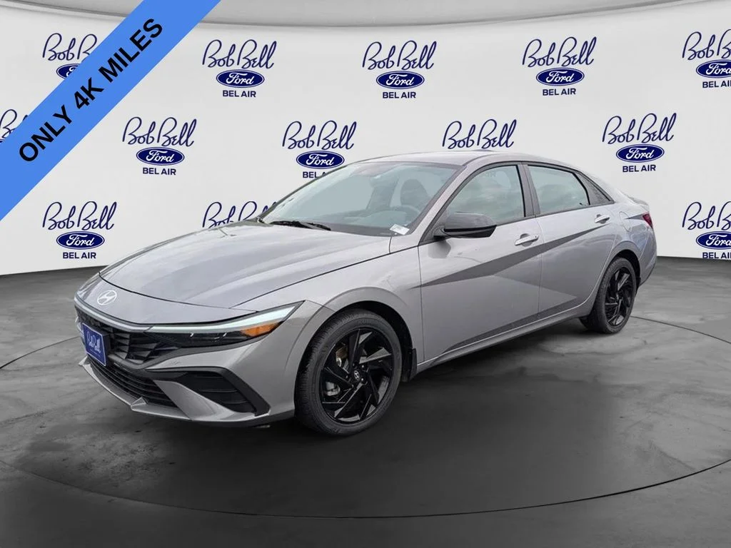 Used 2026 Silver Hyundai SEL Sport image 7