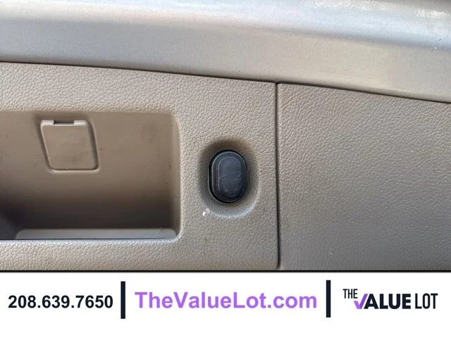 Used 2019 Silver GMC SLT image 25