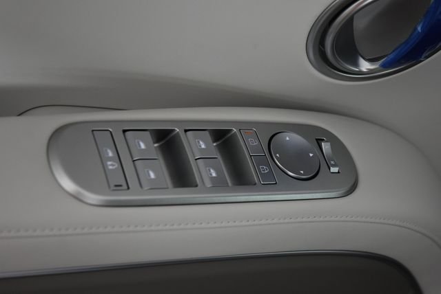 New 2026 White Hyundai SEL 7P image 31