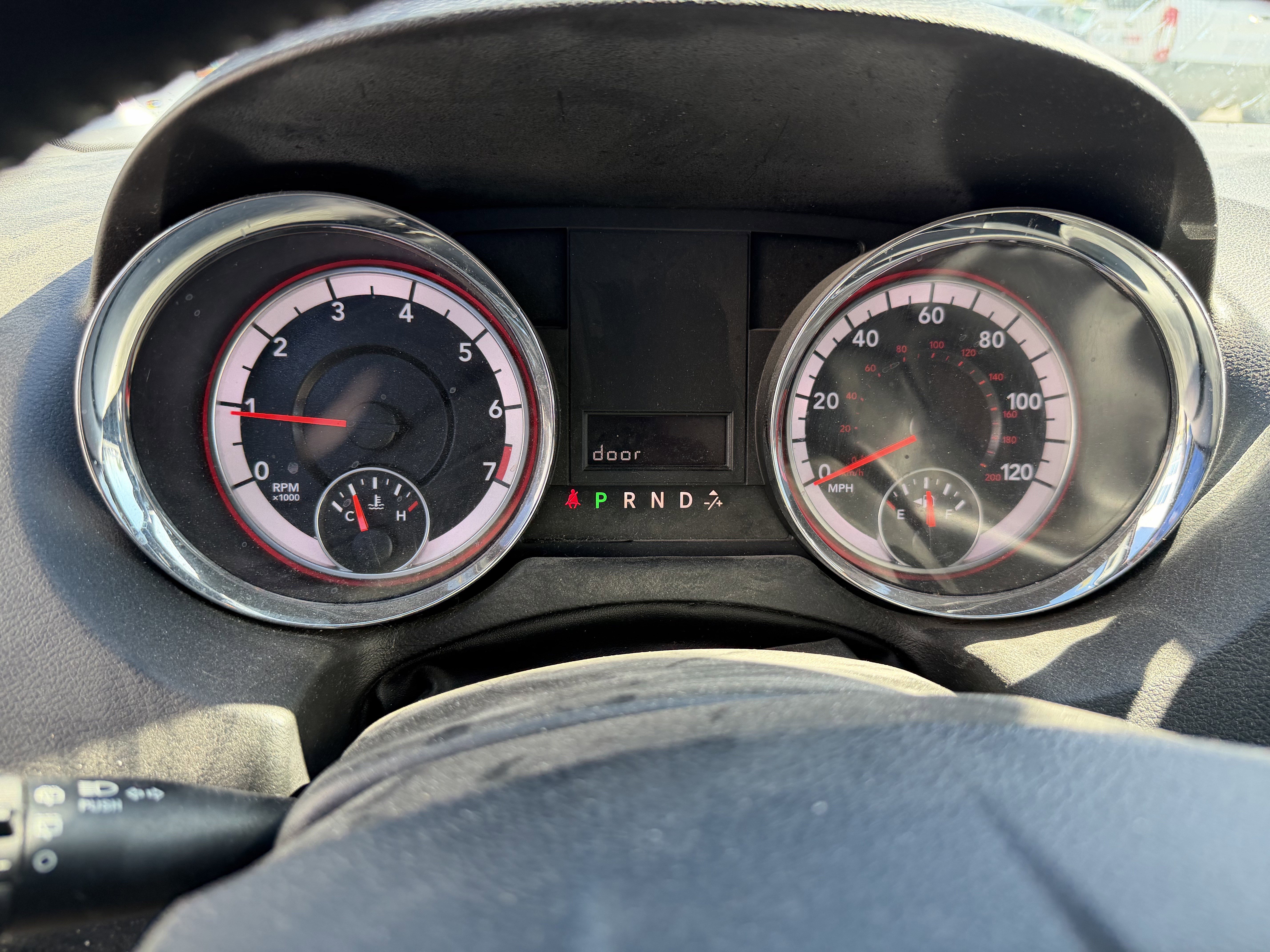 Used 2018 Octane Red Pearlcoat Dodge SXT image 6
