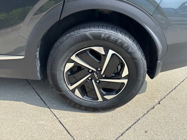 Certified Used 2023 Gravity Gray Kia LX image 10