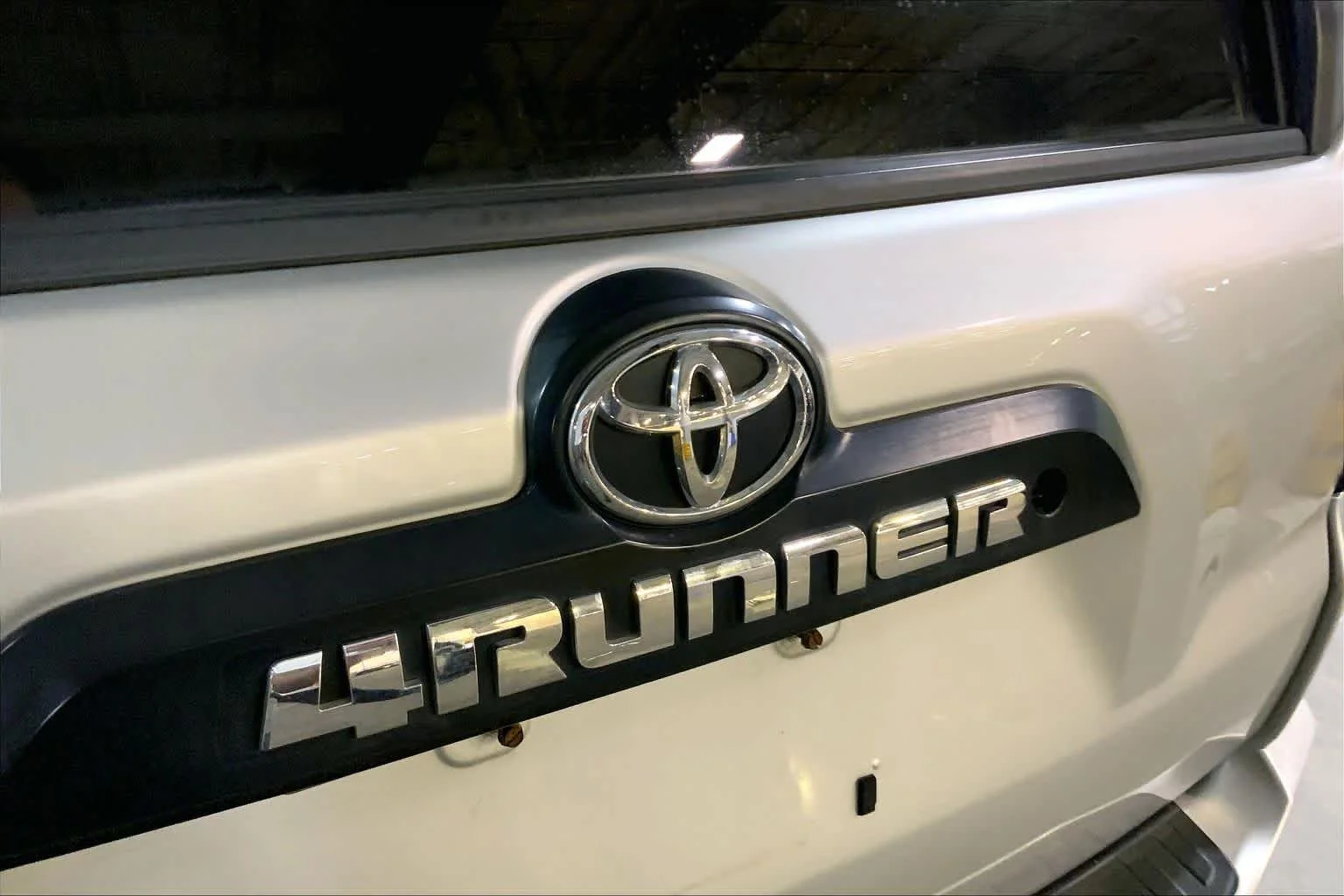 Used 2020 Classic Silver Metallic Toyota SR5 image 30