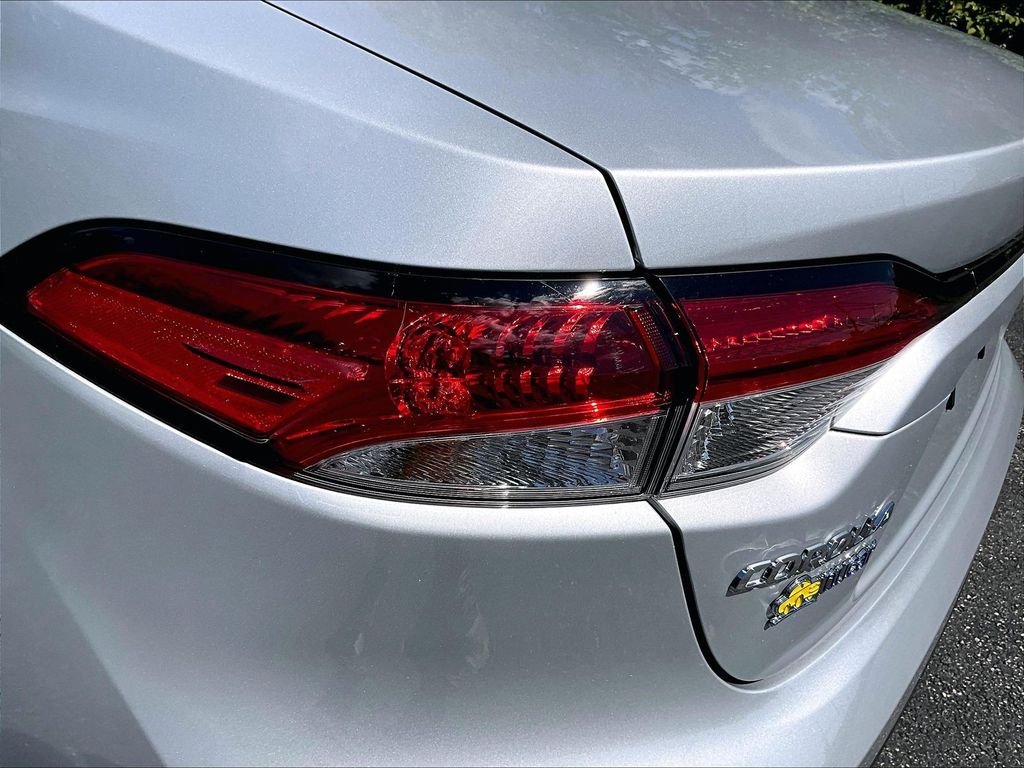 Used 2026 Classic Silver Metallic Toyota LE image 33