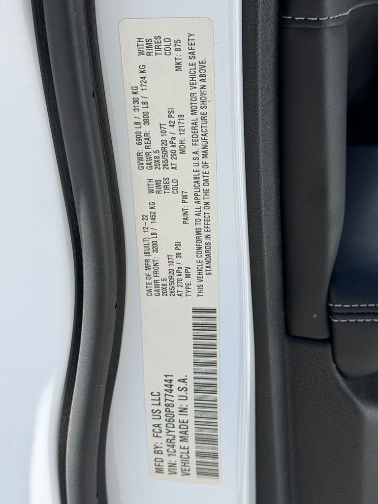 Used 2023 White Jeep Overland 4xe image 28