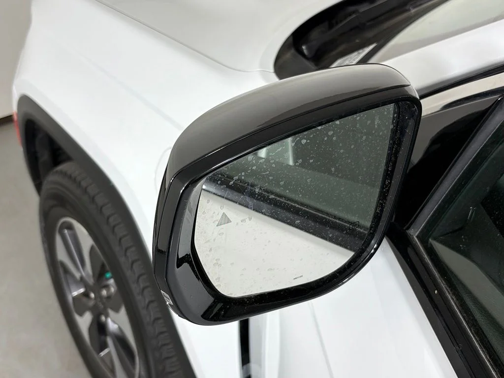 Used 2024 White Jeep 4xe image 12