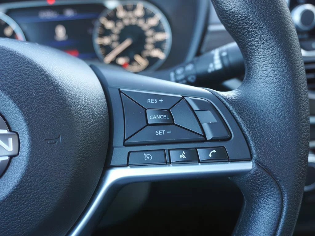 2025 Nissan Altima SV - Photo 24