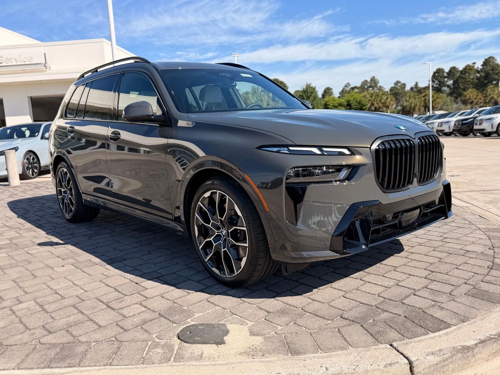 New 2027 Dravit Grey Metallic BMW xDrive40i image 7