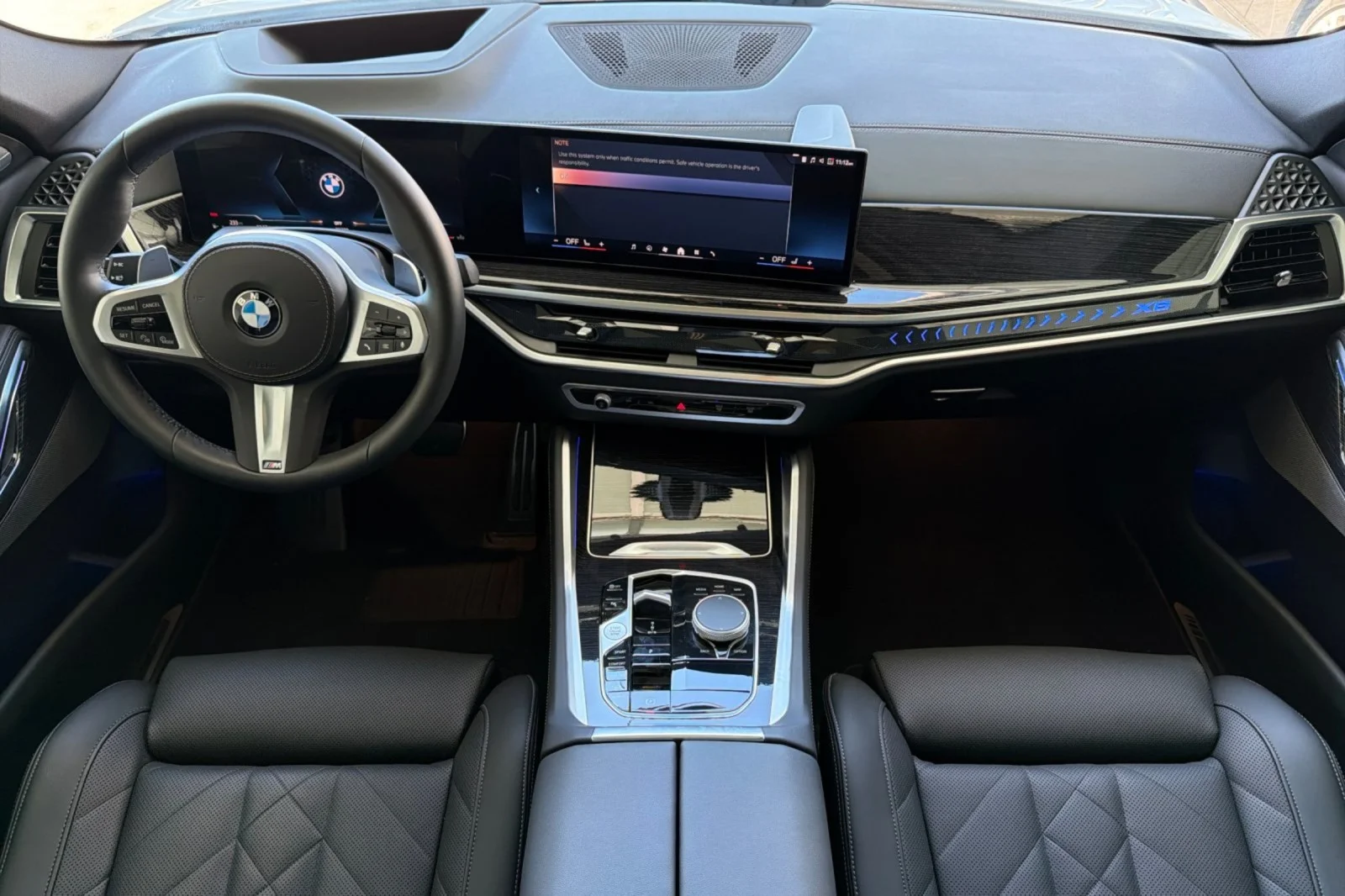 Used 2025 Alpine White BMW xDrive40i image 12