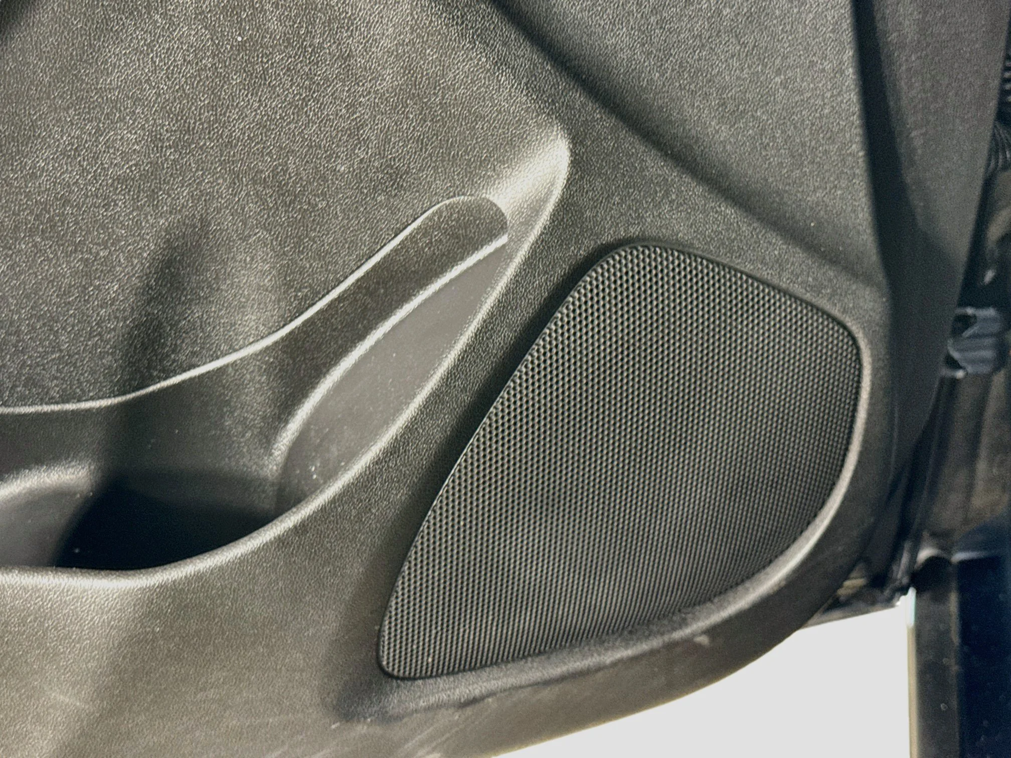 Used 2020 SHADOW GRAY METALLIC Chevrolet RS image 20
