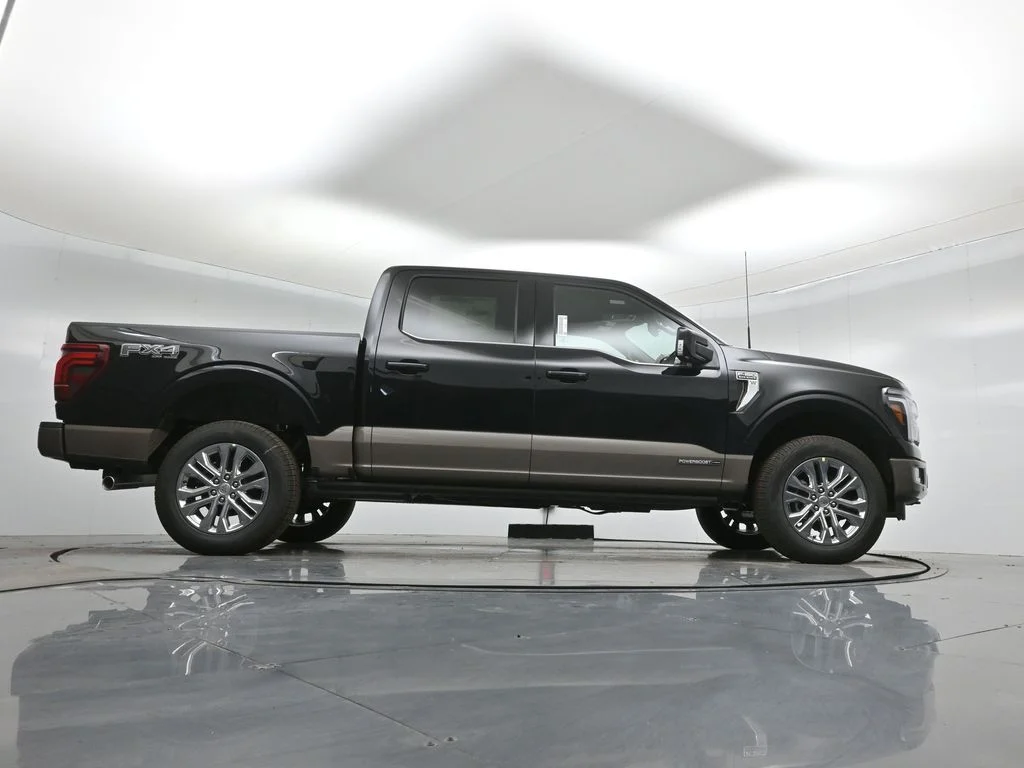 New 2026 Agate Black Metallic Ford King Ranch image 47