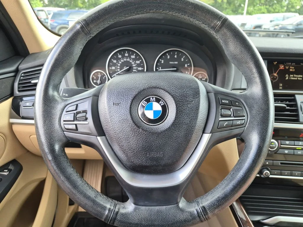 Used 2016 Black BMW sDrive28i image 15