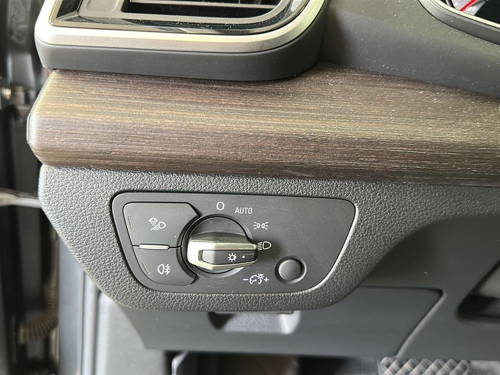 Used 2023 Daytona Gray Pearl Effect Audi S line Premium Plus image 20