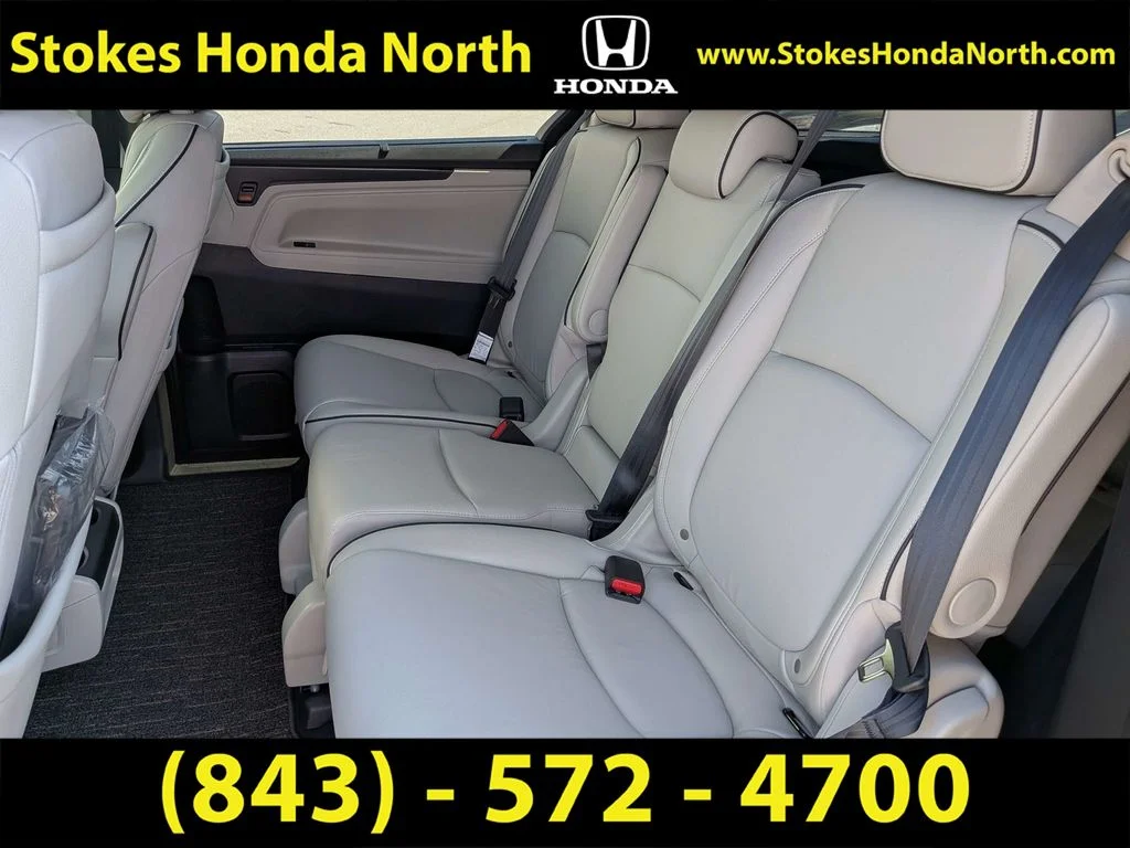 Used 2026 Silver Honda EX-L image 18