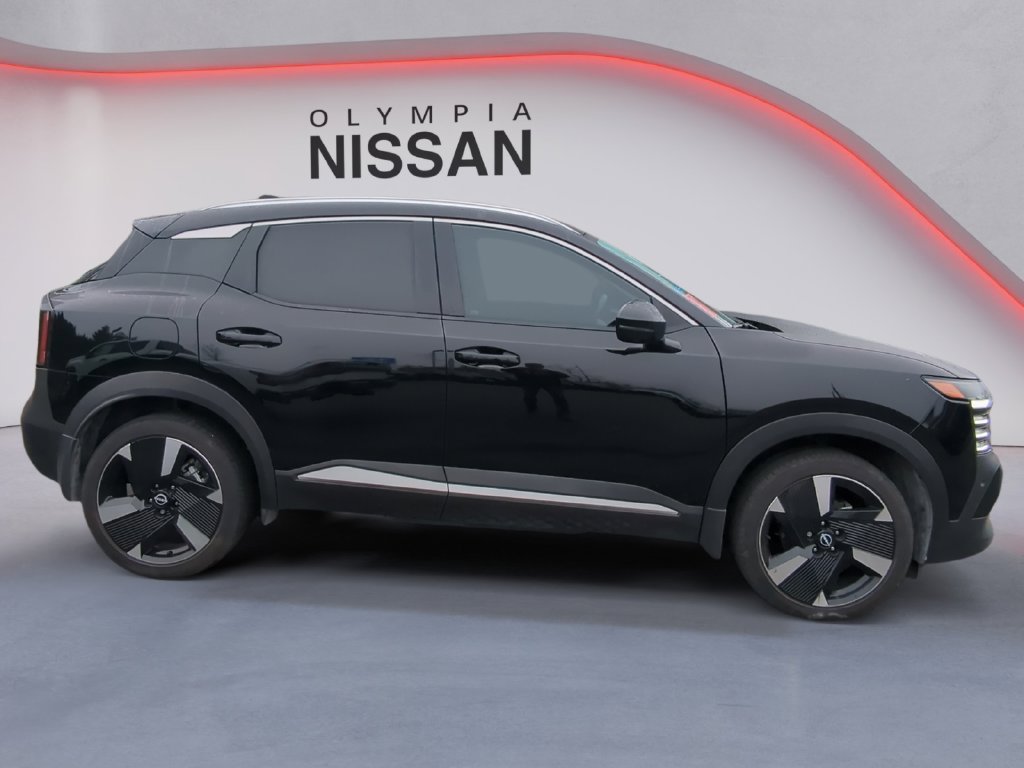 Used 2025 Black Nissan SR image 7