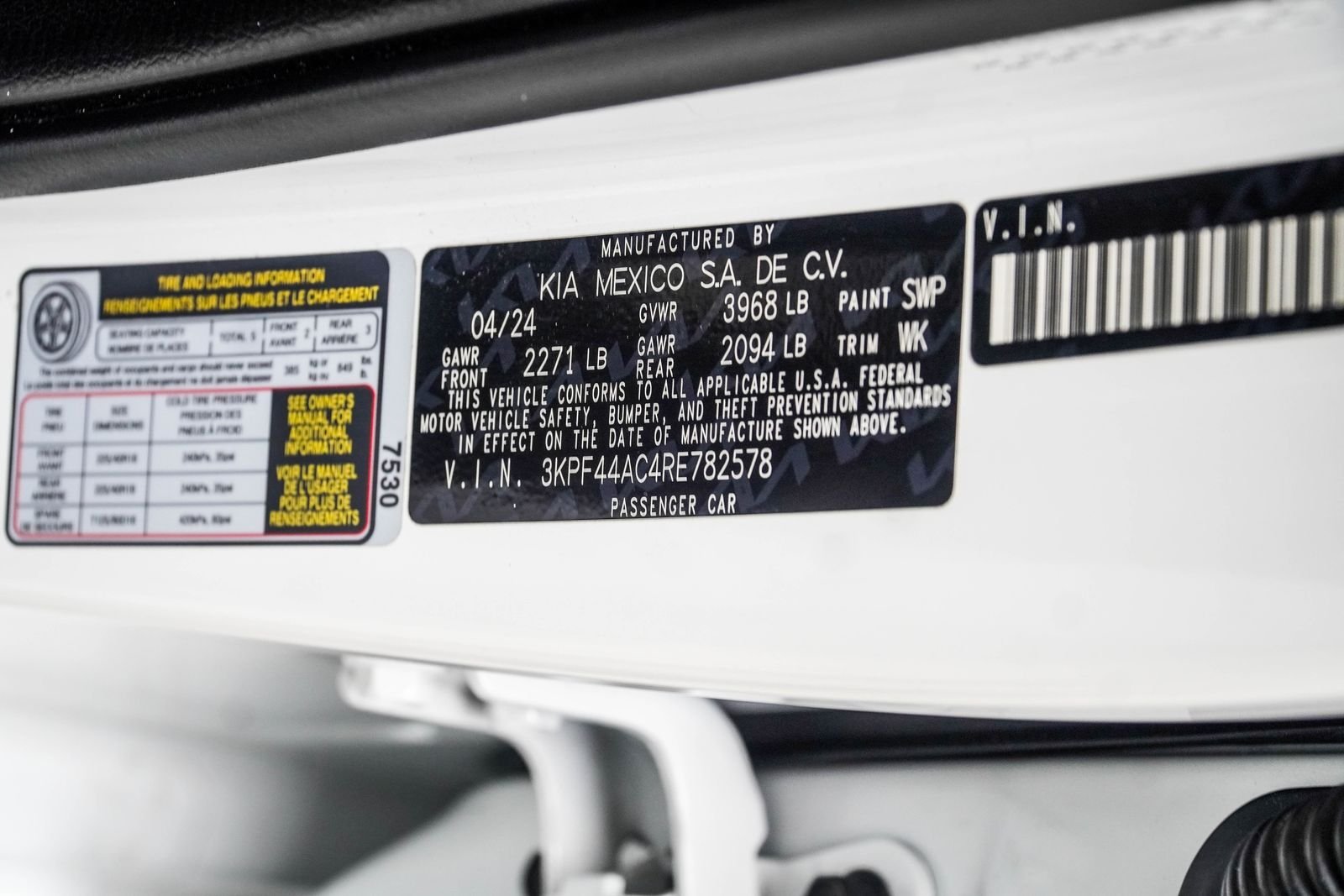 Used 2024 White Kia GT image 40