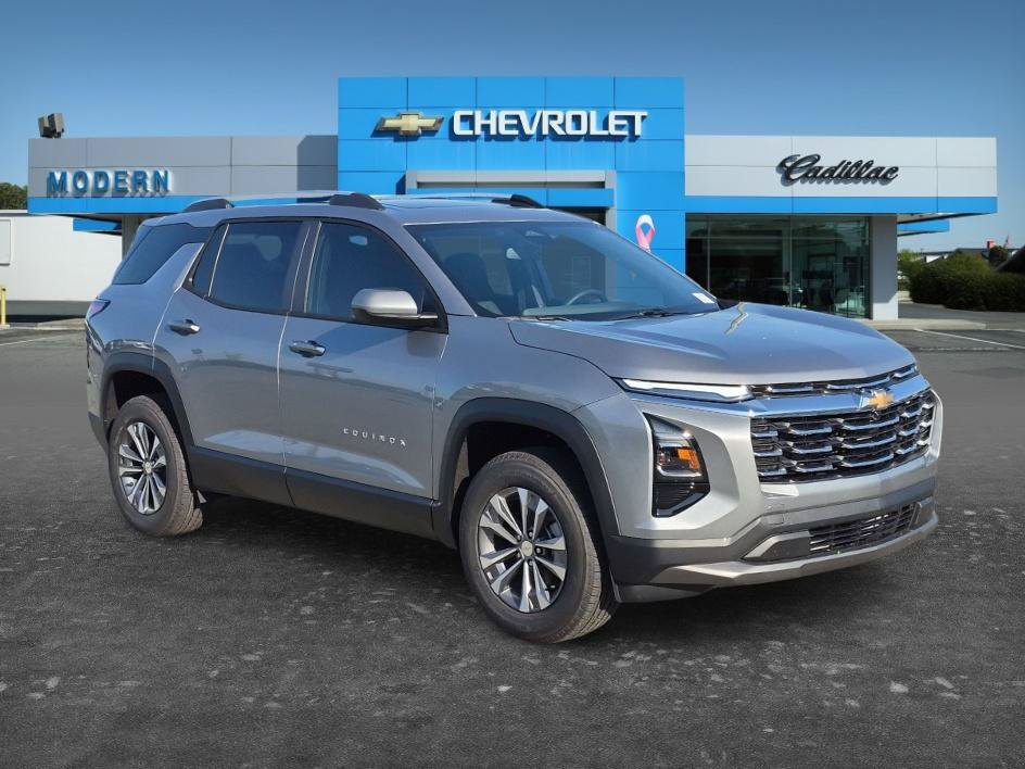 2027 Chevrolet Equinox LT - Photo 7