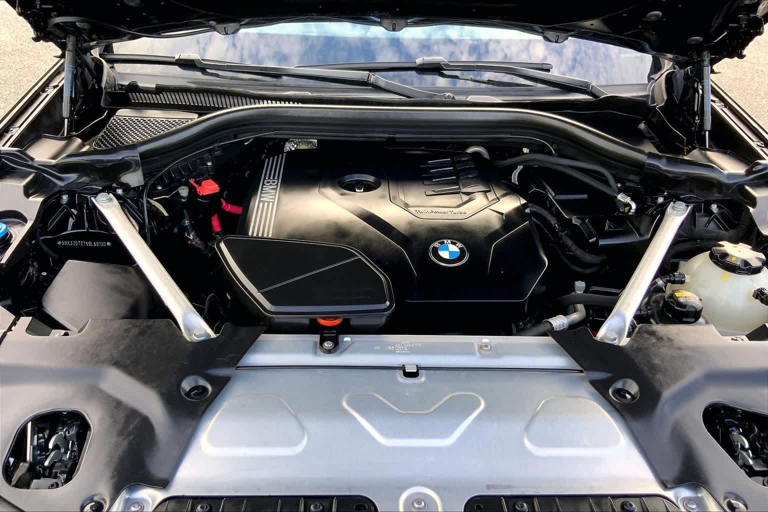 Used 2022 Black Sapphire Metallic BMW xDrive30i image 31