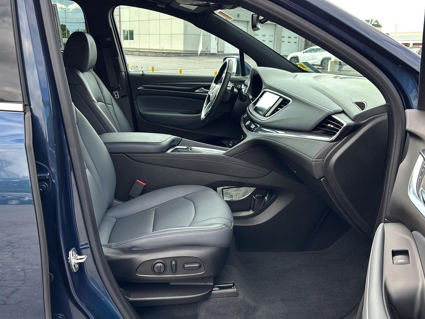 Used 2024 Blue Metallic Buick Essence image 9