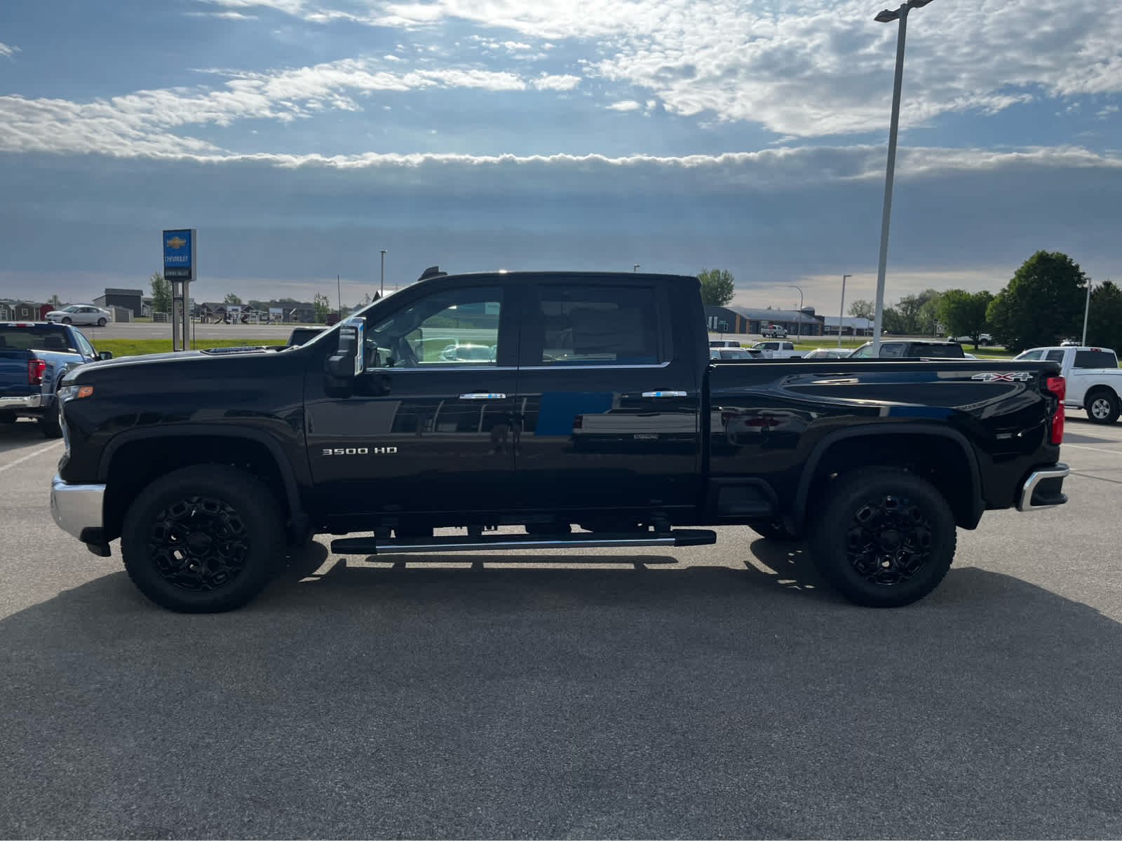 2026 Chevrolet Silverado 3500 HD LTZ - Photo 6