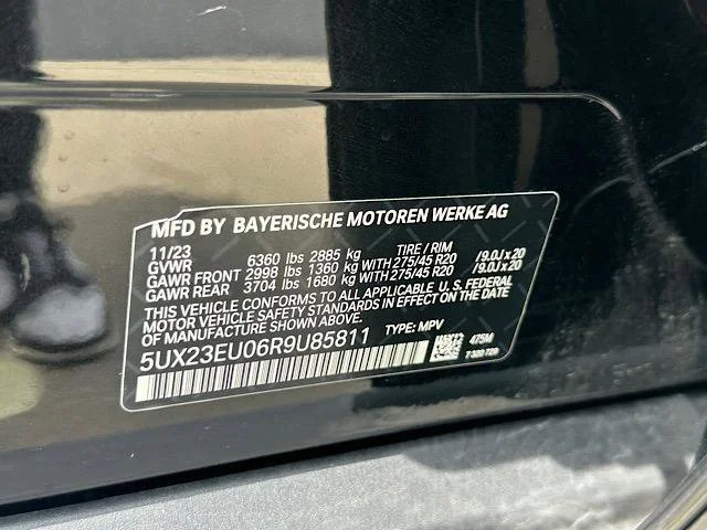 Certified Used 2024 Black Sapphire Metallic BMW xDrive40i image 30