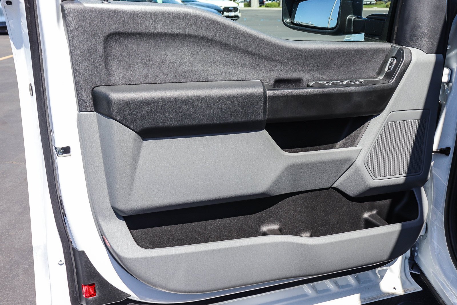 New 2026 Oxford White Ford F-350® XL image 22