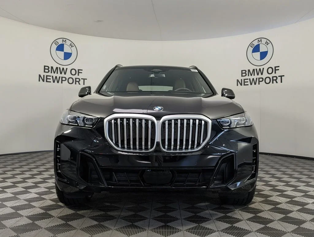 New 2026 Black Sapphire Metallic BMW xDrive40i image 4
