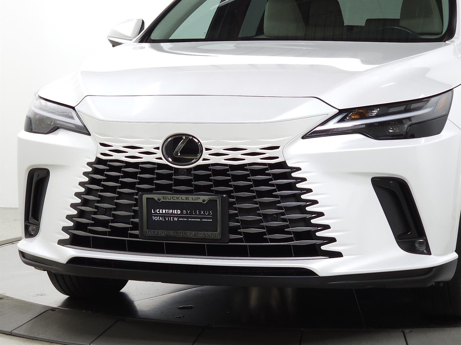 Certified Used 2024 White Lexus PREMIUM image 4
