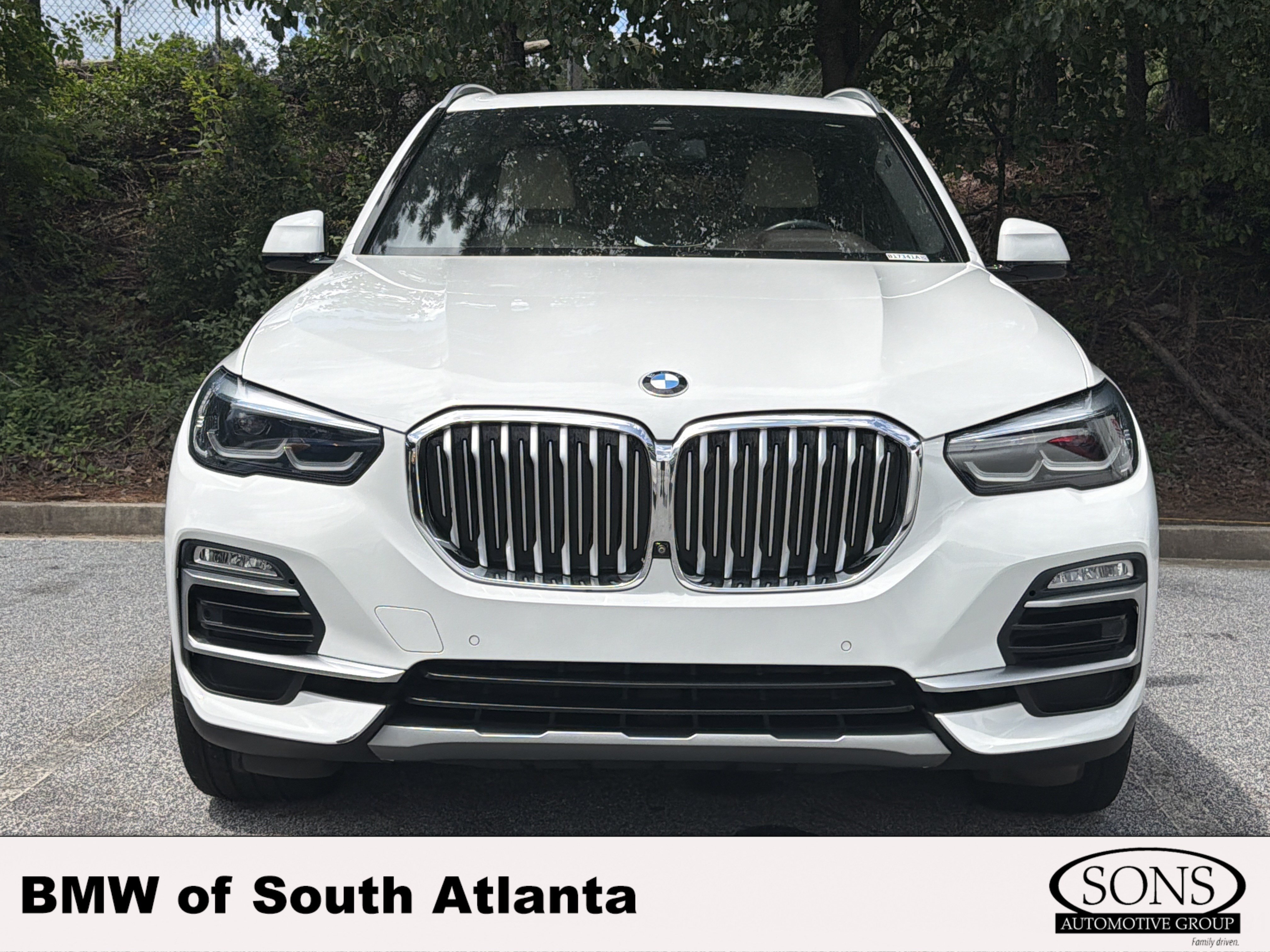 Used 2019 Alpine White BMW xDrive40i image 1