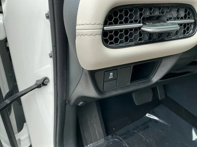 Certified Used 2024 Platinum White Pearl Honda EX-L image 50