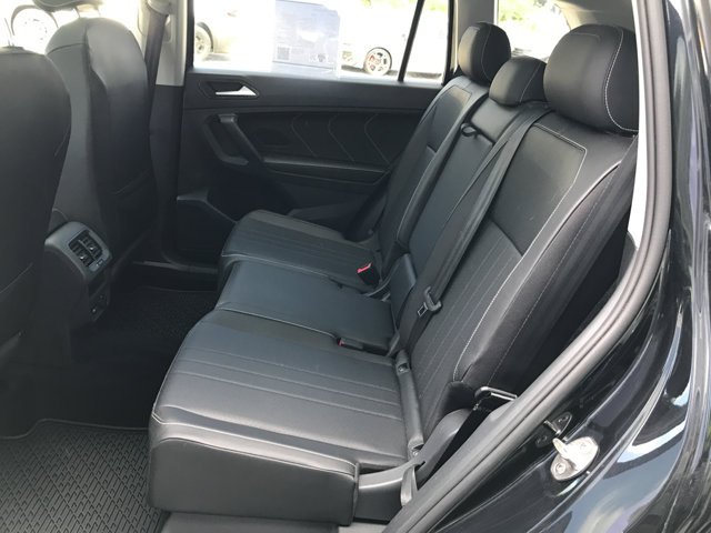 Certified Used 2023 Deep Black Pearl Volkswagen SE image 25