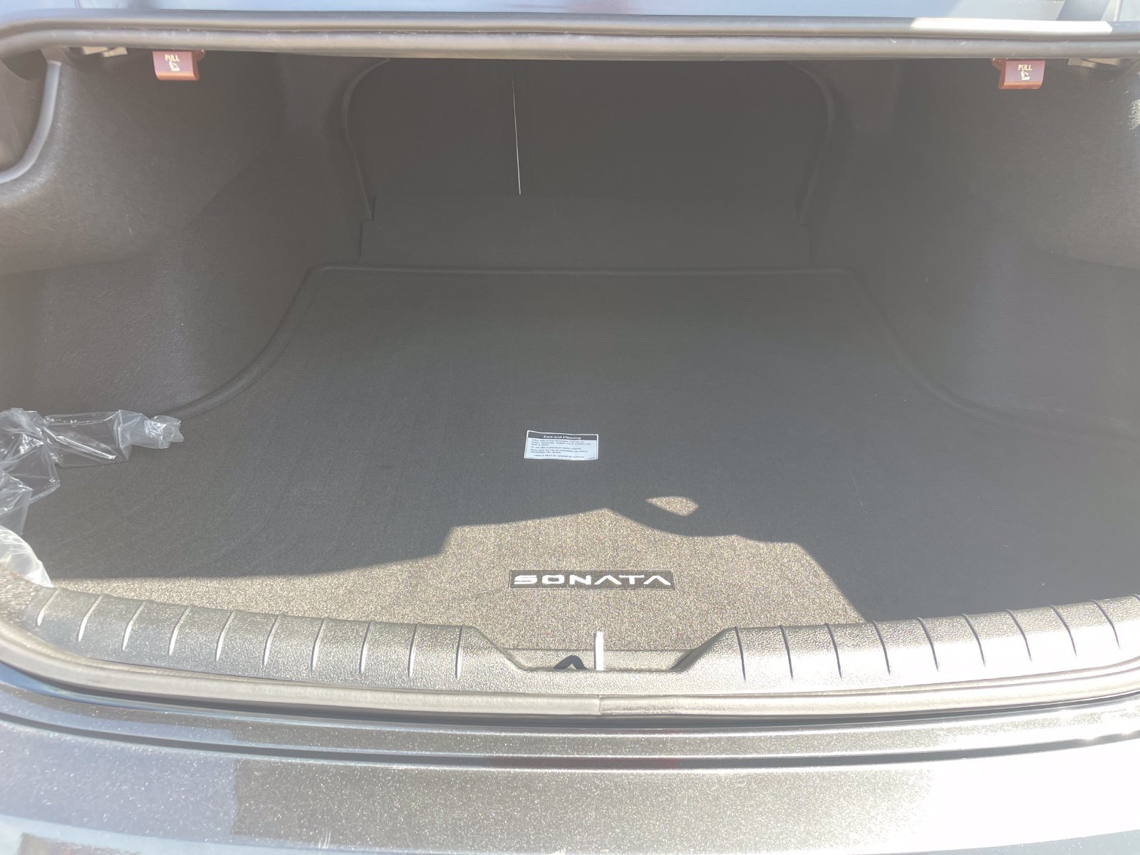 Used 2024 Gray Hyundai SEL image 26