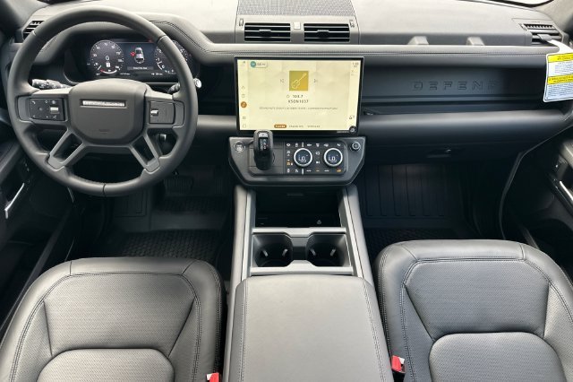 New 2026 Fuji White Land Rover X-Dynamic SE image 12