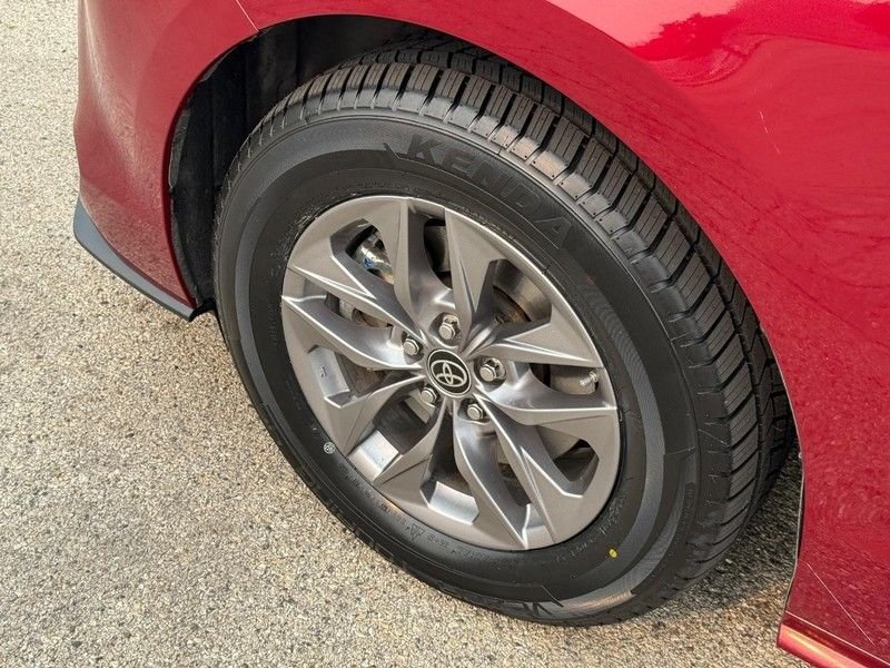 Used 2023 Pearl Toyota XLE image 10